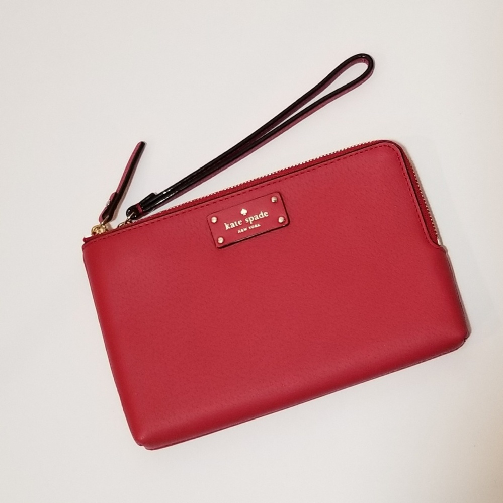 Kate Spade Red Leoni Wristlet